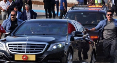 Erdoğan'ın koruma ekibi kaza yaptı