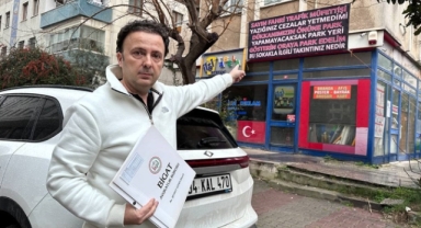 Fahri müfettişe pankartlı isyan