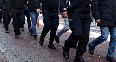 Hatay'da göçmen kaçakçılarına operasyon 