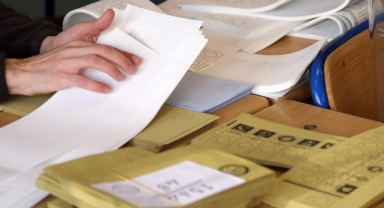 İktidar partisinde büyük erime