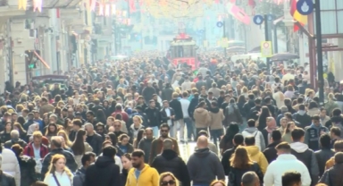 İstiklal Caddesi'nde adım atacak yer kalmadı