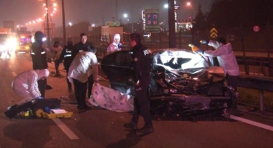 Karşıya geçmeye çalışan 4'ü aynı aileden 5 kişi öldü