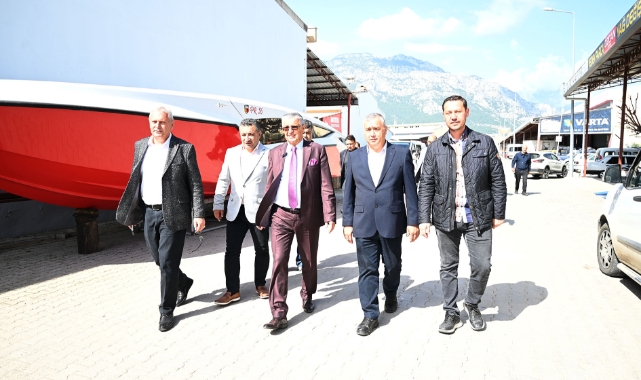 Kemer Belediye Başkanı Necati Topaloğlu’ndan sanayi esnafına ziyaret