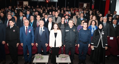 Kemer 'de İstiklal Marşı’mızın Kabulü törenle kutlandı