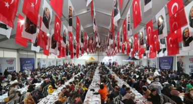 KÜÇÜKÇEKMECE’DE İFTAR ÇADIRLARINA BÜYÜK İLGİ