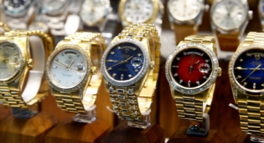 Lüks saatler bir bir 'kayboluyor'