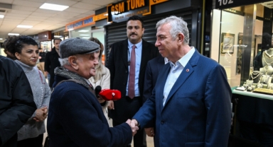 MANSUR YAVAŞ KIZILAY’DA ESNAF ZİYARETİ GERÇEKLEŞTİRDİ