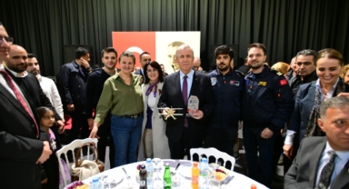 MANSUR YAVAŞ ŞEHİT AİLELERİ VE GAZİLERLE BULUŞTU