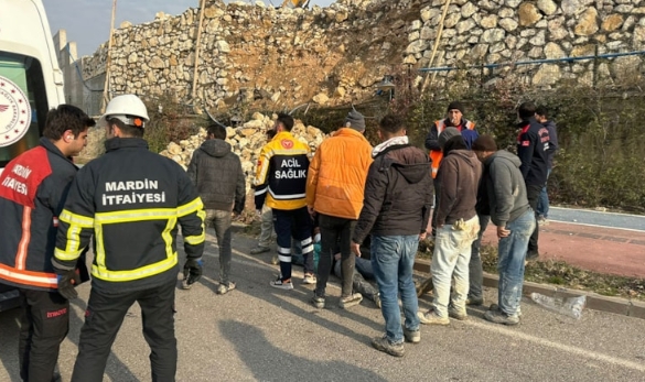 Şehir hastanesinde duvar çöktü