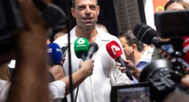Siyasi parti lideri askere alındı