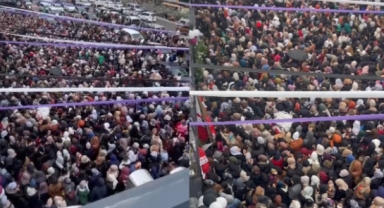 Soğukta indirim izdihamı