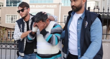 Yaşlı adamı öldürüp karısını yaraladı