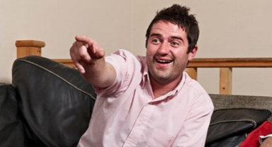 Yüksekten düşen ünlü oyuncu korkunç şekilde can verdi