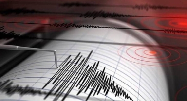 Yunanistan'da 5,7 büyüklüğünde deprem