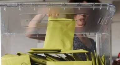 22 oy farkla önde bitirmişti