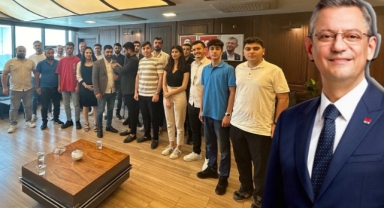 AKP'den istifa eden 20 kişi CHP'ye geçti