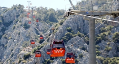 Antalya'daki kaza sonrası teleferik girişi kapatıldı