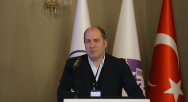 ASKİ ANKARA ÇAYI’NI TEMİZLİYOR