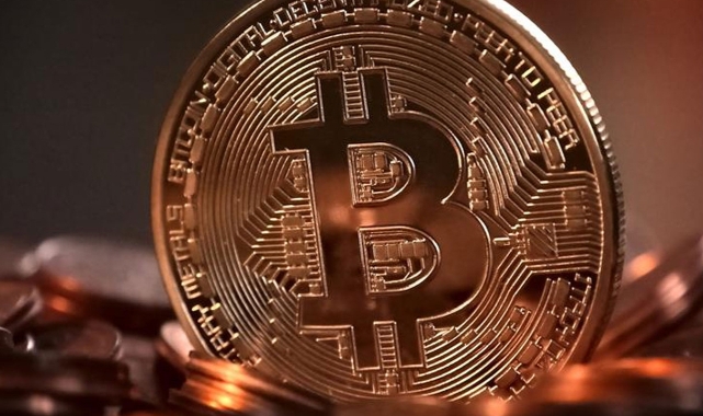 Bitcoin'in fiyatı 65 bin doların altına geriledi