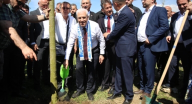 Bozbey ‘Yeniden Yeşil Bursa’ için ilk adımı attı