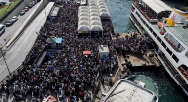 Bunaltan kalabalıkta yumruklu kavga