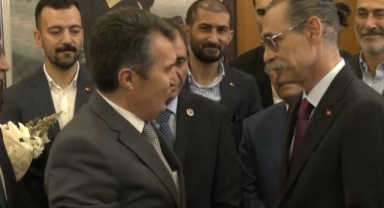 Erdal Beşikçioğlu resmen göreve başladı