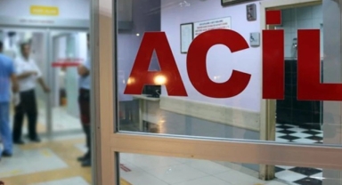  Erzurum'da otomobil takla attı