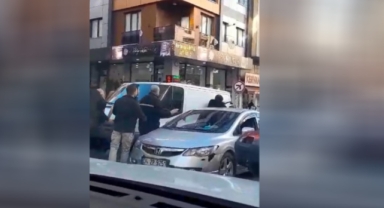 Güngören'de tartıştığı sürücüye baltayla saldırdı