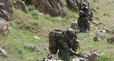 Irak ve Suriye'de 19 terörist etkisiz hale getirildi