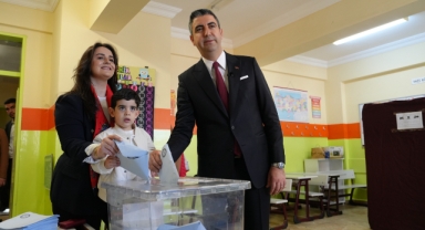 Kartal Belediye Başkanı Gökhan Yüksel Oyunu Kullandı