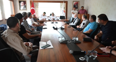 Kemer Belediye Başkanı Necati Topaloğlu turizmcilerle bir araya geldi