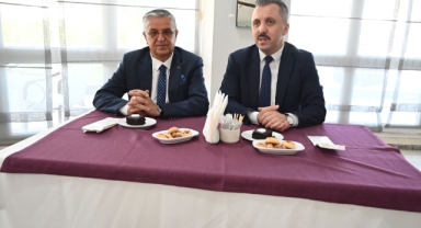 Kemer’de bayramlaşma programı düzenlendi