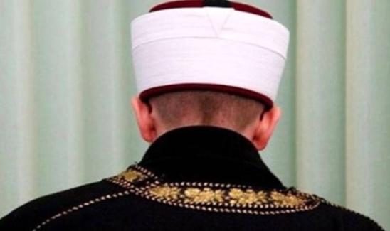Kur'an kursunda çocukları dövmüştü