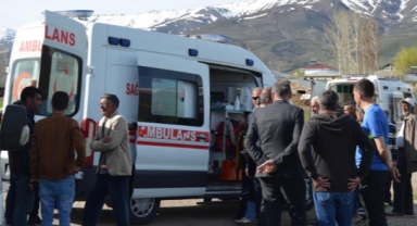 Öğrenci servisi kaza yaptı