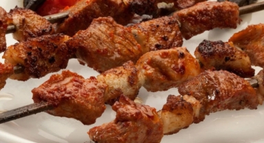 Ramazan ayında vatandaşa at ve eşek eti yedirdiler