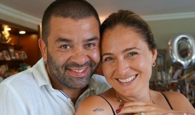 Sevgilisi Ceyda Düvenci'yi ilk kez paylaştı!