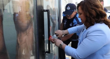 Sığınmacıların ruhsatsız iş yerlerini mühürledi