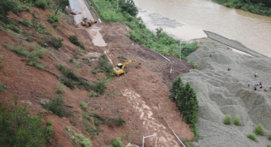 100'den fazla kişi hayatını kaybetti