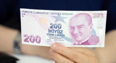200 lira 3 yılda pula döndü