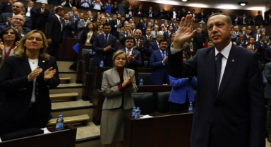 AKP'de seri istifalar yolda 