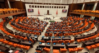 Birleşime 5 dakika ara verildi