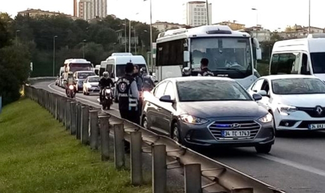 Çakarlı araç kullananlara ceza yağdı!