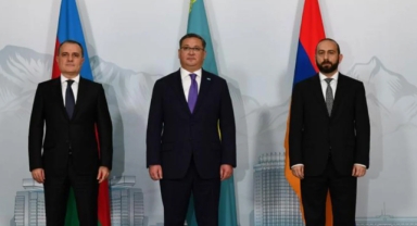 Ermeni ve Azeri heyetler toplandı