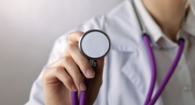 Hasta ve doktor birbirilerini yaraladı 