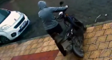 İşe yürüyerek gitmemek için çalmış