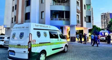 Karısını öldürüp intihar etti