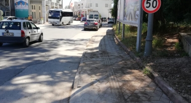 Kemer’de yol ve kaldırım çalışmaları