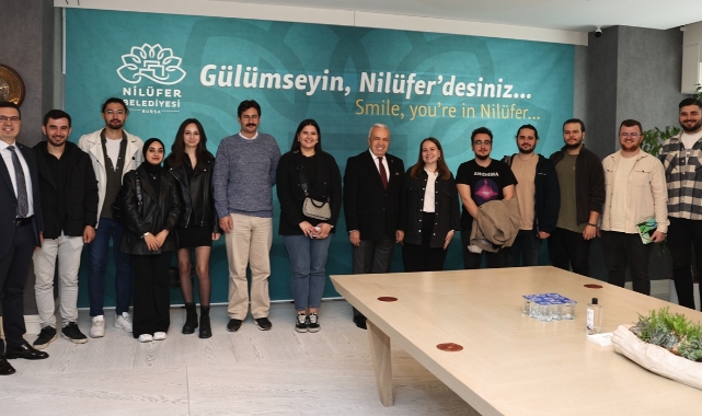 Nilüfer Belediye Başkanı Şadi Özdemir’den gençlere “Yanınızdayız” mesajı