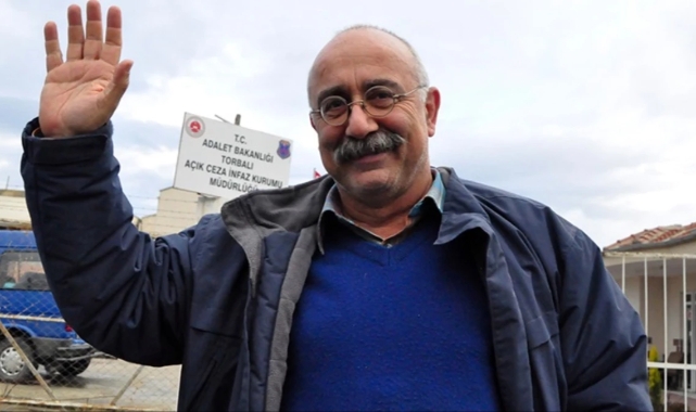 Öğretmenini öldüren öğrenciyi savundu