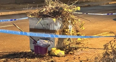 Tuvalette doğum yapıp bebeğini çöpe attı 